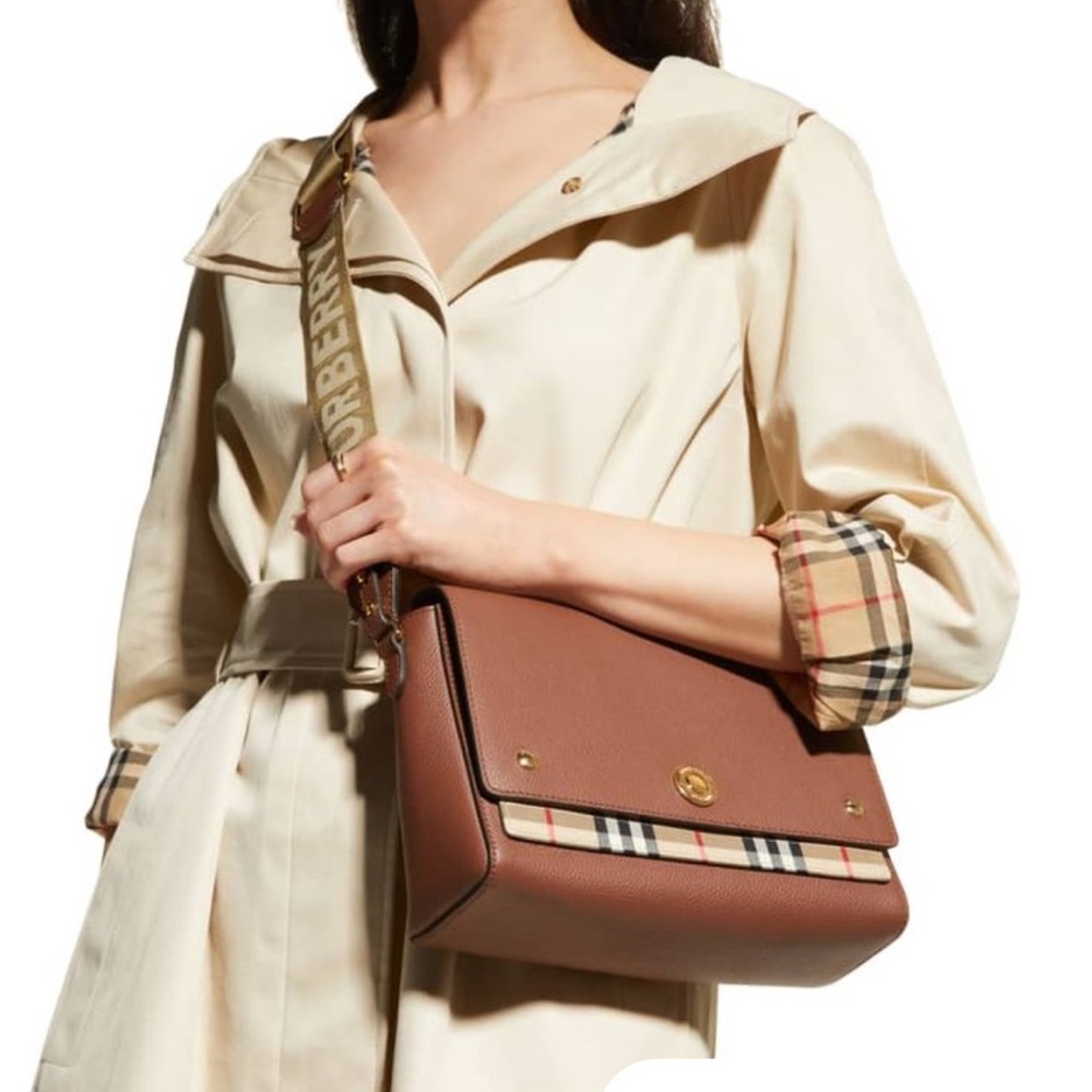 Burberry Note Crossbody w/dust bag